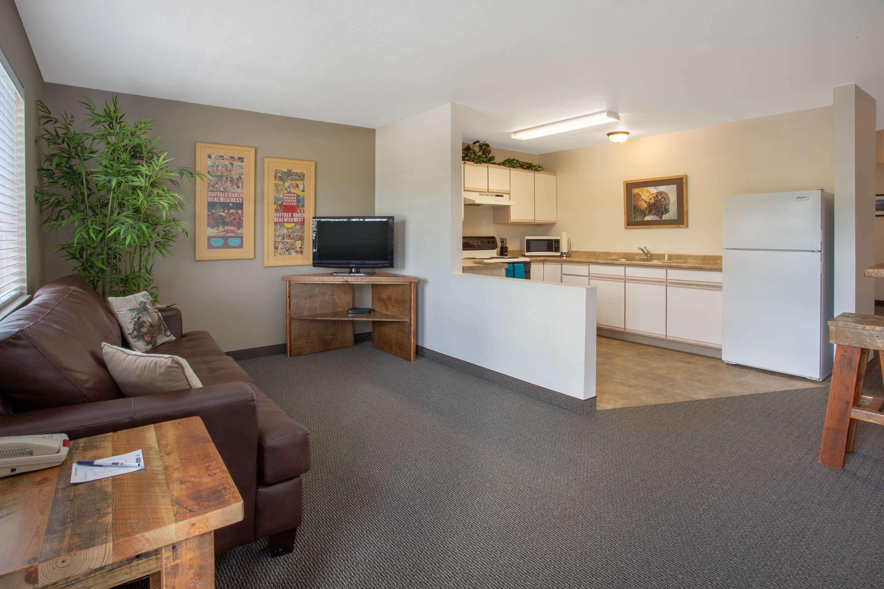 Travelodge by Wyndham Gardiner Yellowstone Park North Entr Eksteriør bilde
