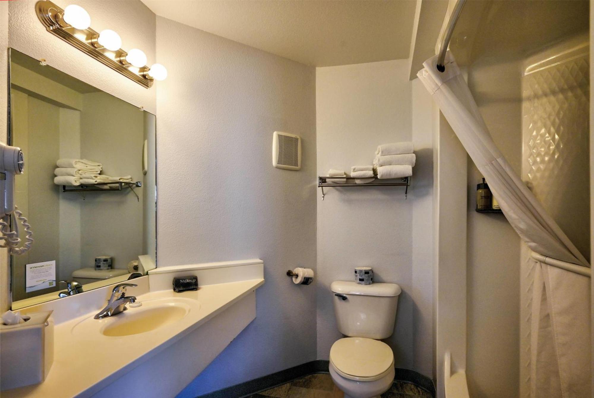 Travelodge by Wyndham Gardiner Yellowstone Park North Entr Eksteriør bilde