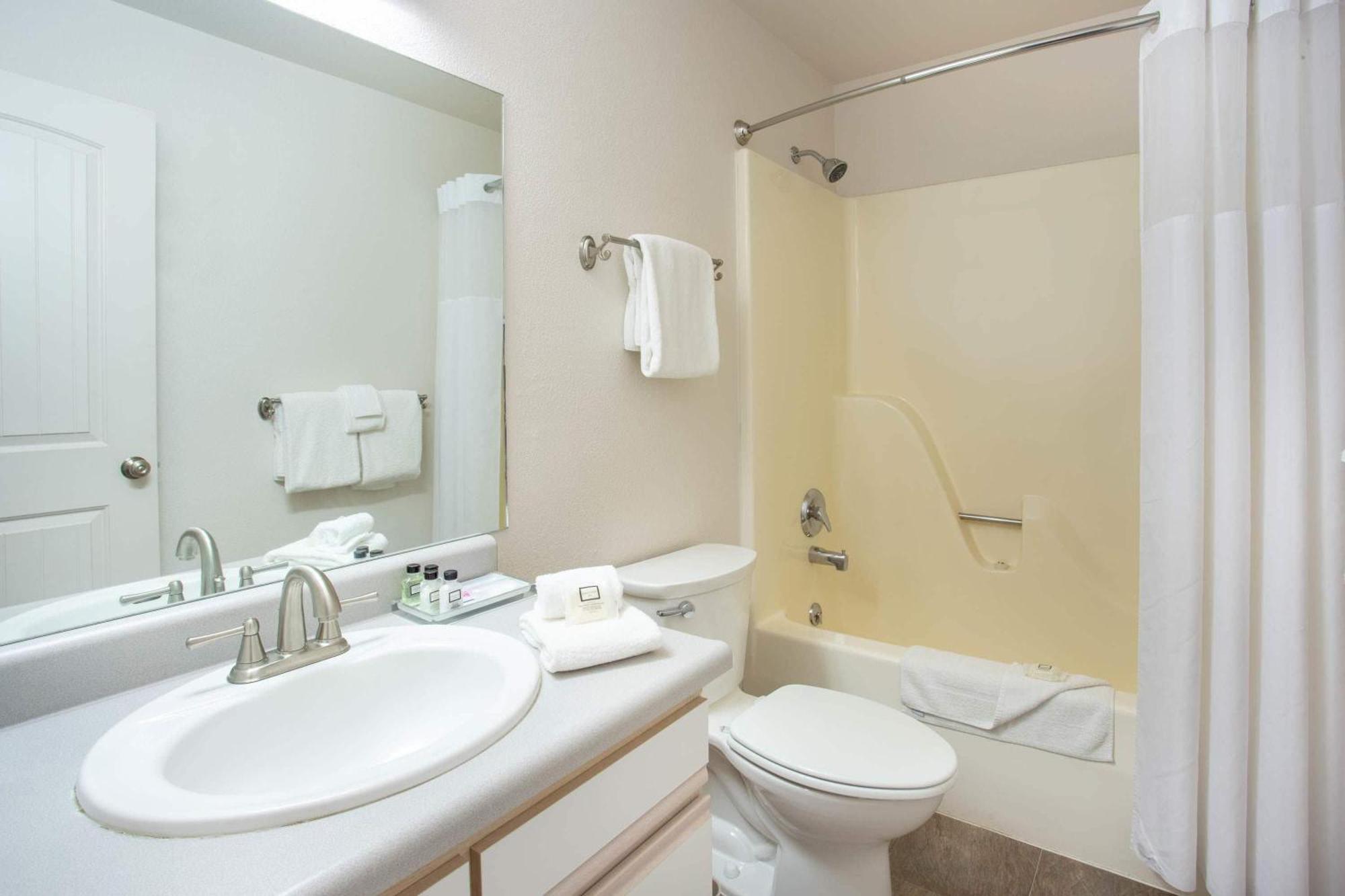 Travelodge by Wyndham Gardiner Yellowstone Park North Entr Eksteriør bilde