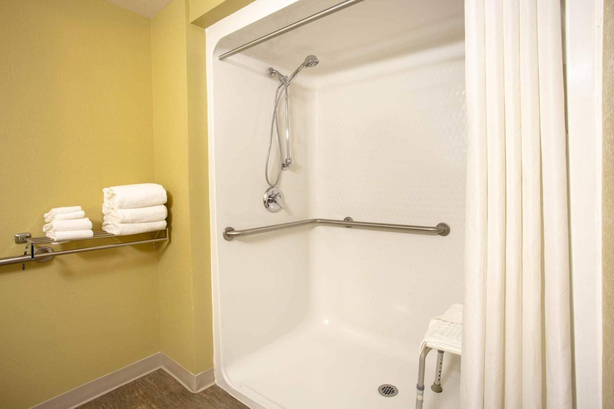 Travelodge by Wyndham Gardiner Yellowstone Park North Entr Eksteriør bilde